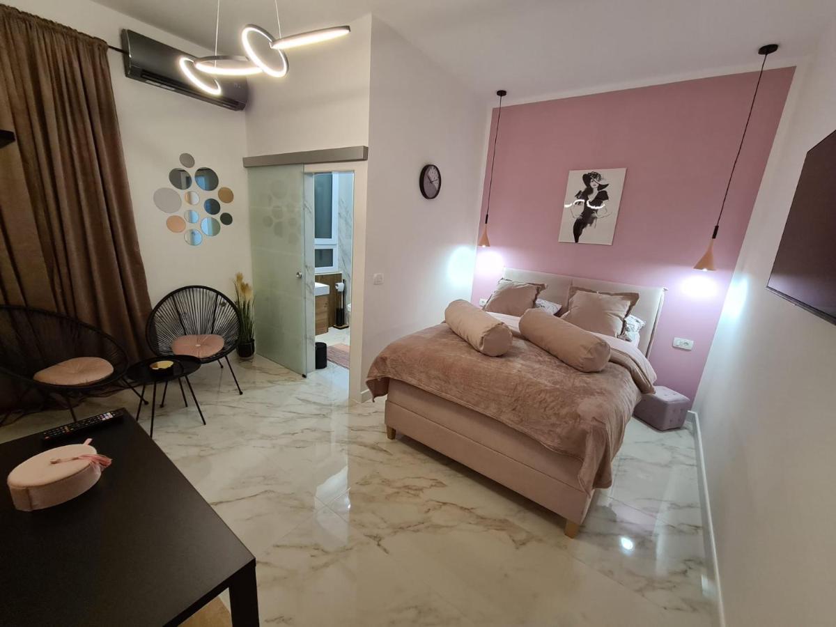 Premium Class Room ซาดาร์ ภายนอก รูปภาพ